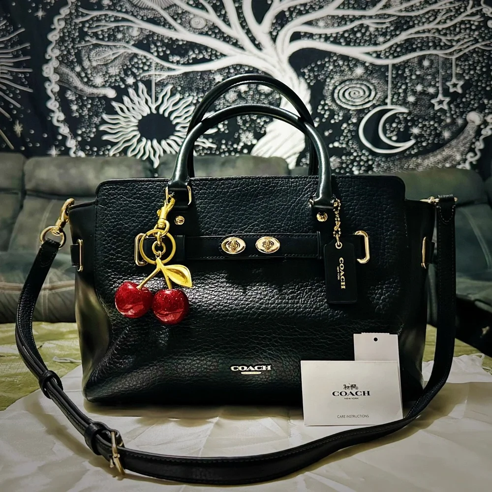 COACH soho Black Leather Carryall crossbody bag Satchel with Red Cherry Charm - Picture 9 of 17